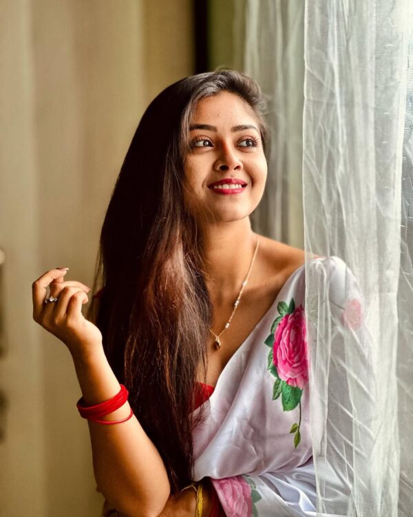 White Cotton Saree with Rose Flower Embroidery